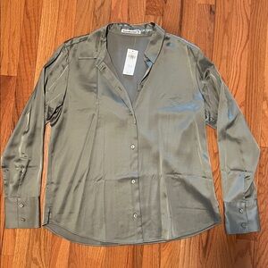 Abercrombie & Fitch Gray-Green Button Down Shirt